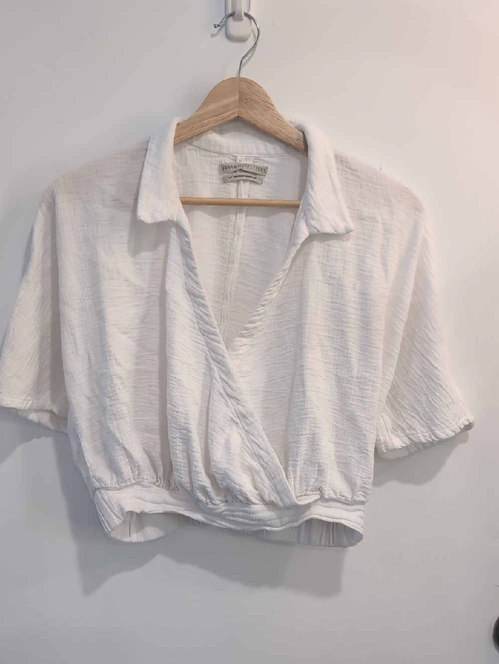 Urban Outfitters Gauzy Cotton Textured Cropped Wrap Collar Top Size Small